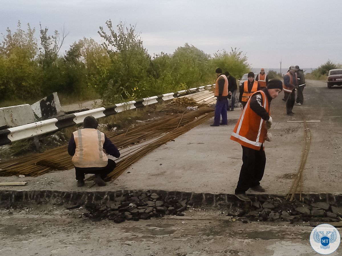 Восстановление путепровода в Дебальцево проводится строго по графику 