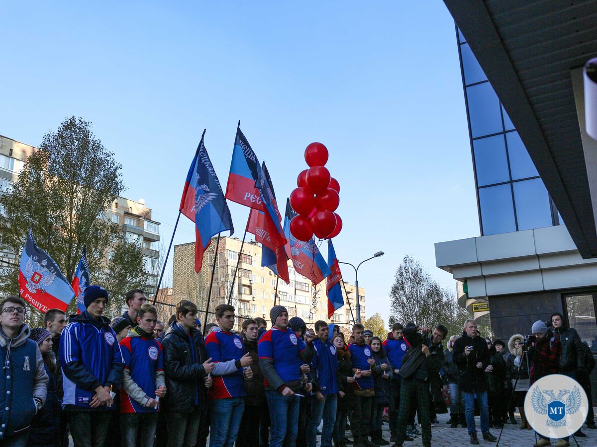 Представители Министерства транспорта ДНР почтили память погибших в дорожно-транспортных происшествиях