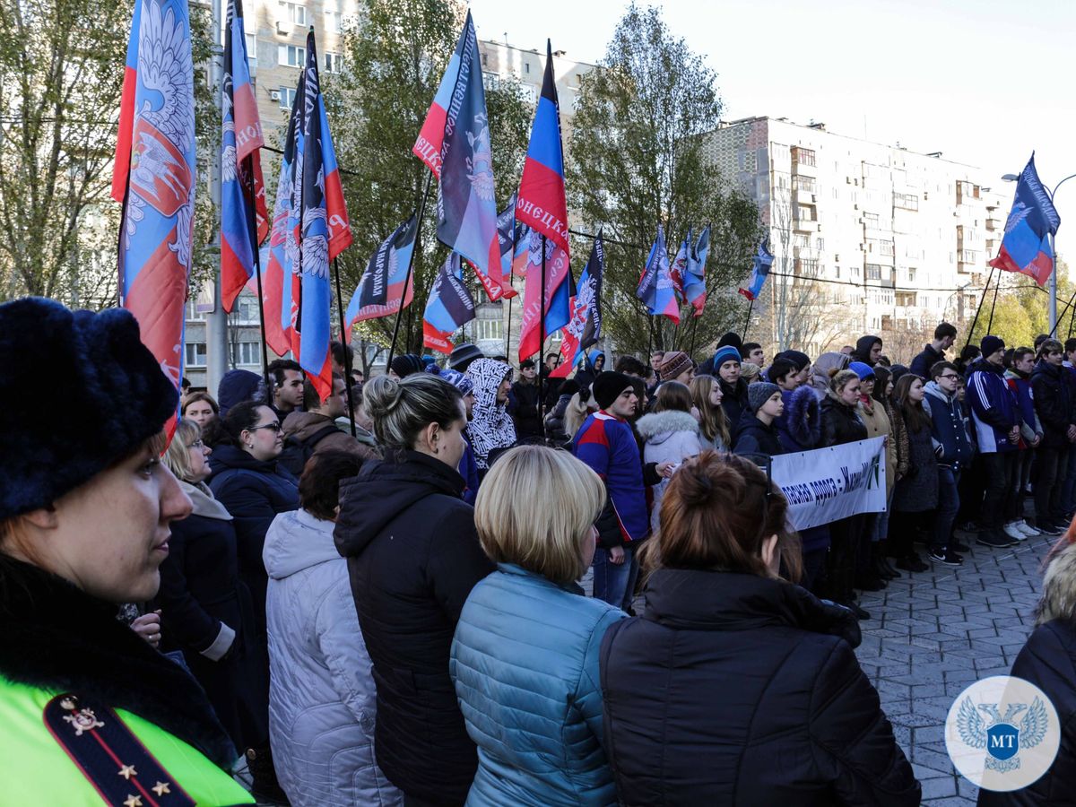 Представители Министерства транспорта ДНР почтили память погибших в дорожно-транспортных происшествиях