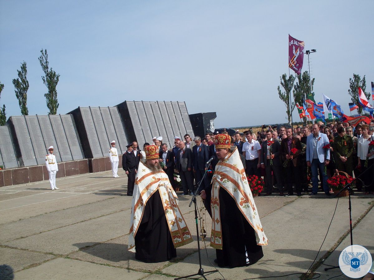 И.о. Министра транспорта ДНР Игорь Андриенко принял участие в митинге, посвященном Дню освобождения Донбасса (ФОТОРЕПОРТАЖ)