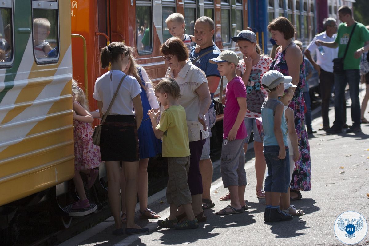 В День железнодорожника на Детской железной дороге состоялись бесплатные рейсы для детей