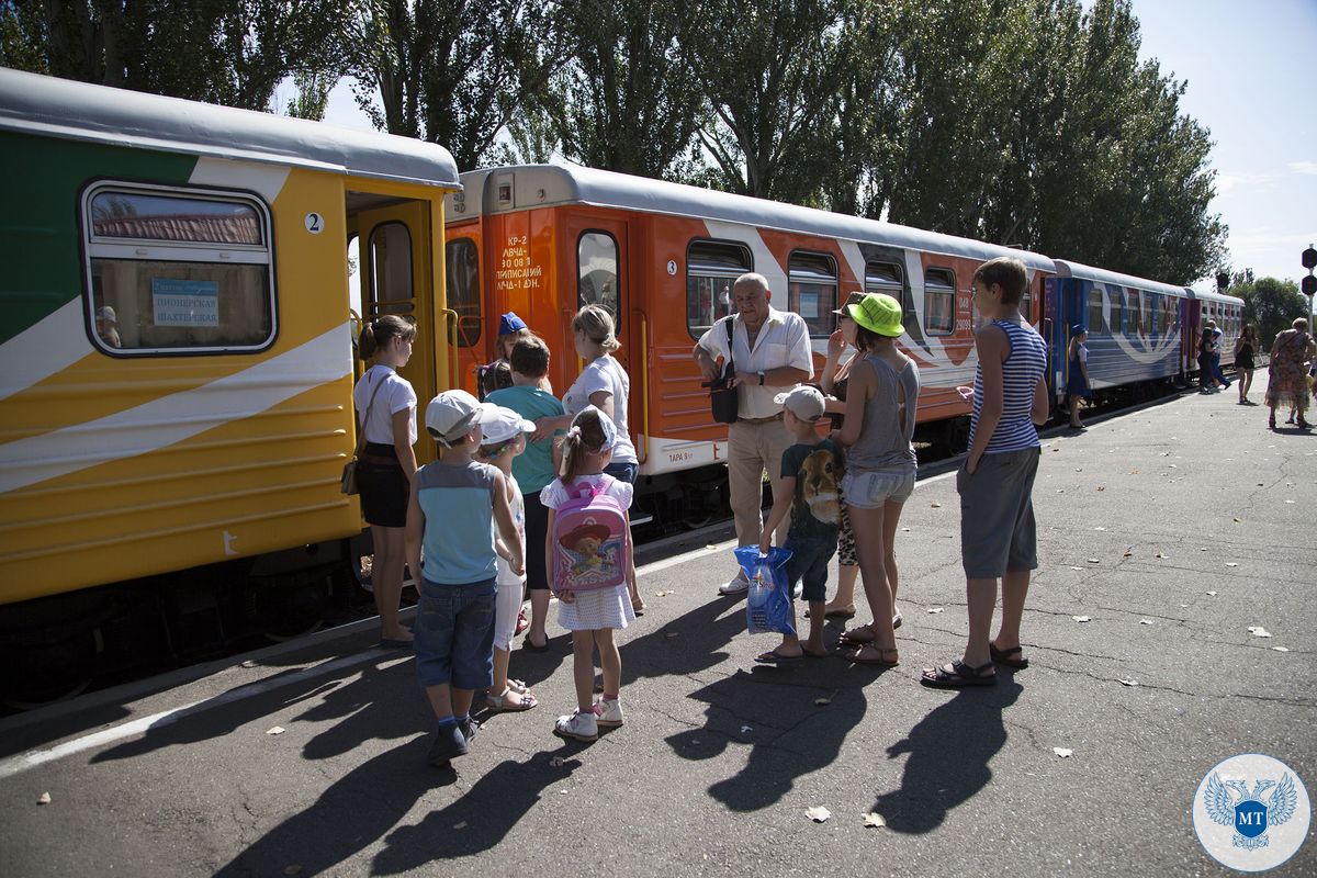 В День железнодорожника на Детской железной дороге состоялись бесплатные рейсы для детей