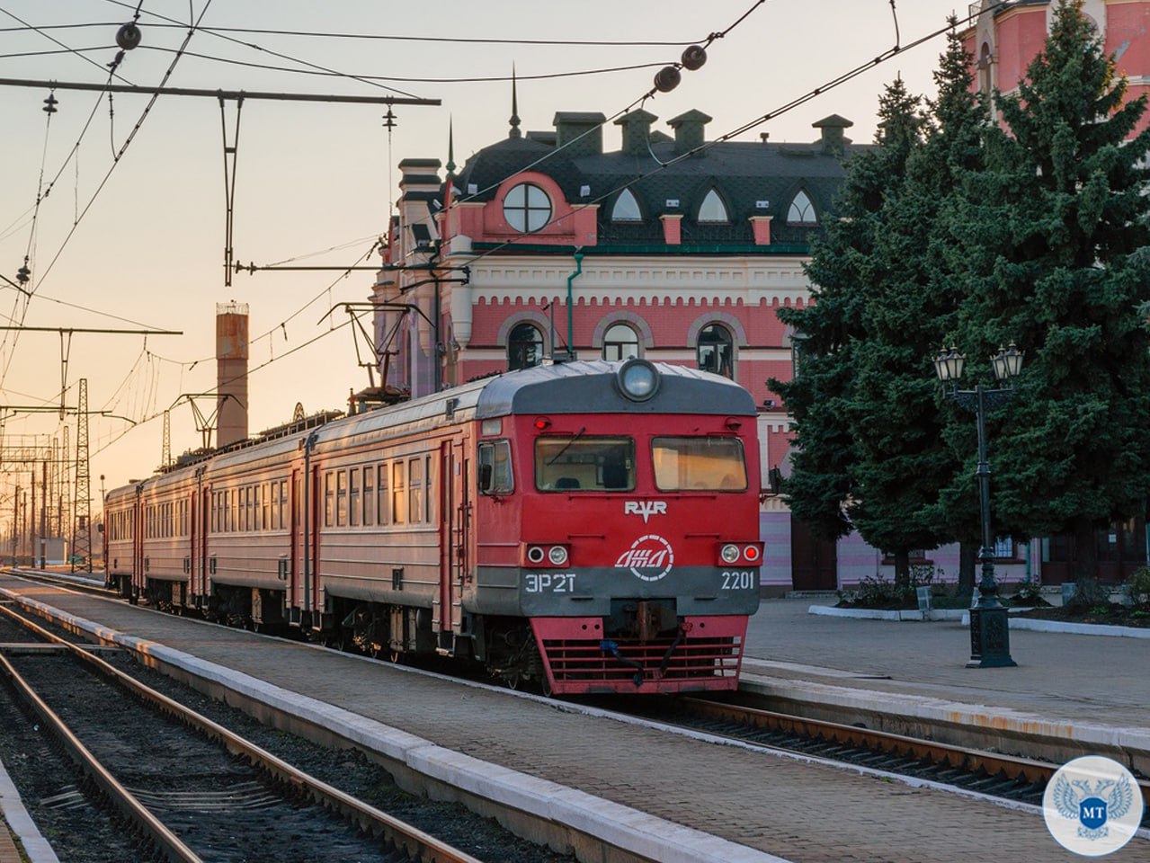 Более 338 тысяч пассажиров воспользовались услугами Донецкой железной дороги за первое полугодие текущего года