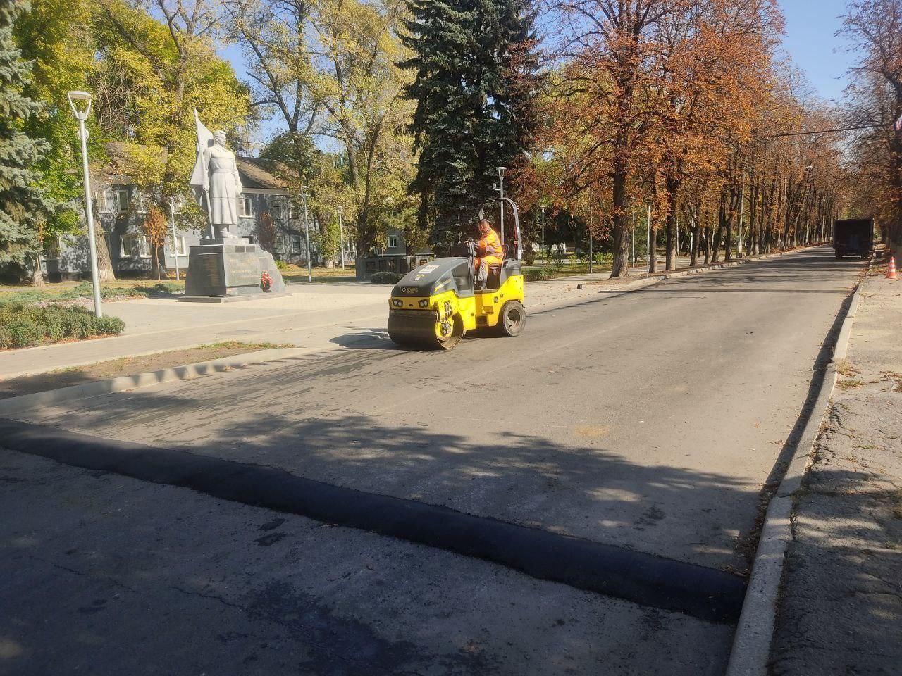 Более миллиона квадратных метров дорожного покрытия восстановлено в рамках шефской помощи в городах Республики