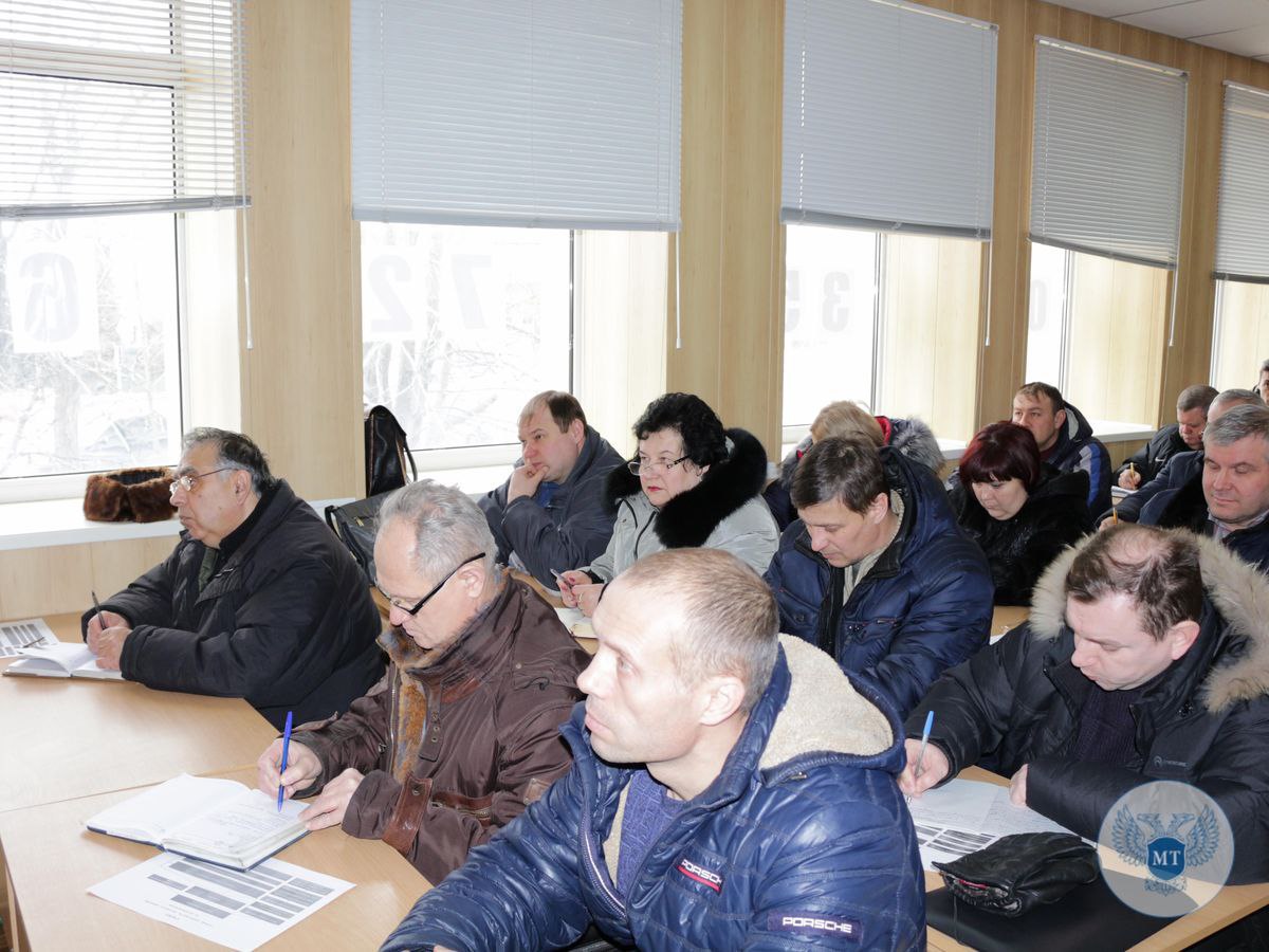 В День учителя Минтранс поздравляет коллектив Республиканского учебно-технического транспортного центра