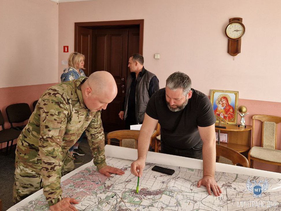 В Ясиноватой в текущем году продолжится восстановление сети автомобильных дорог