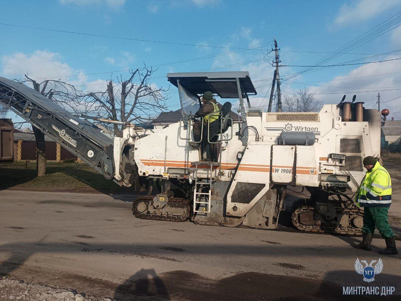 Дорожники приступили к восстановлению улиц Макеевки