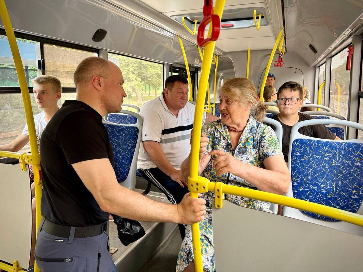 По ряду автобусных маршрутов в Мариуполе будут внесены корректировки в графики движения для удобства пассажиров