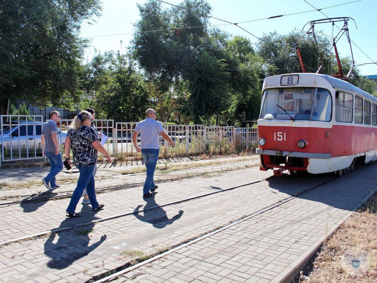 Сотрудники Минтранса и Донецкой администрации провели мониторинг санитарно-технического  состояния горэлектротранспорта в Донецке