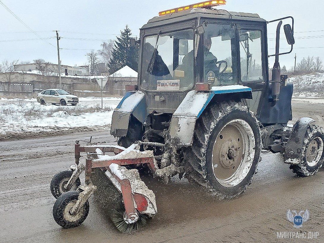 Повсеместно в Республике продолжается работа по ликвидации последствий непогоды на дорогах общего пользования