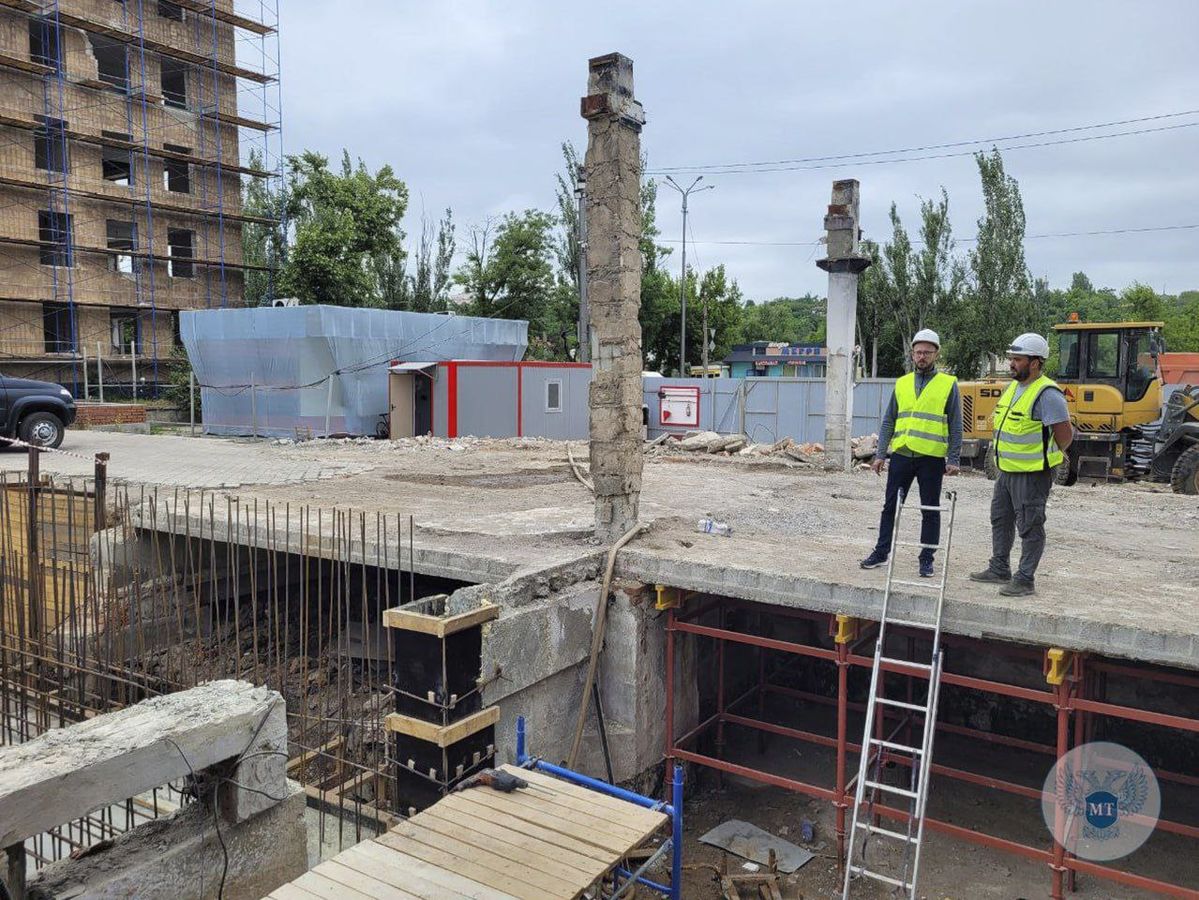 В Мариуполе идёт восстановление железнодорожного вокзала