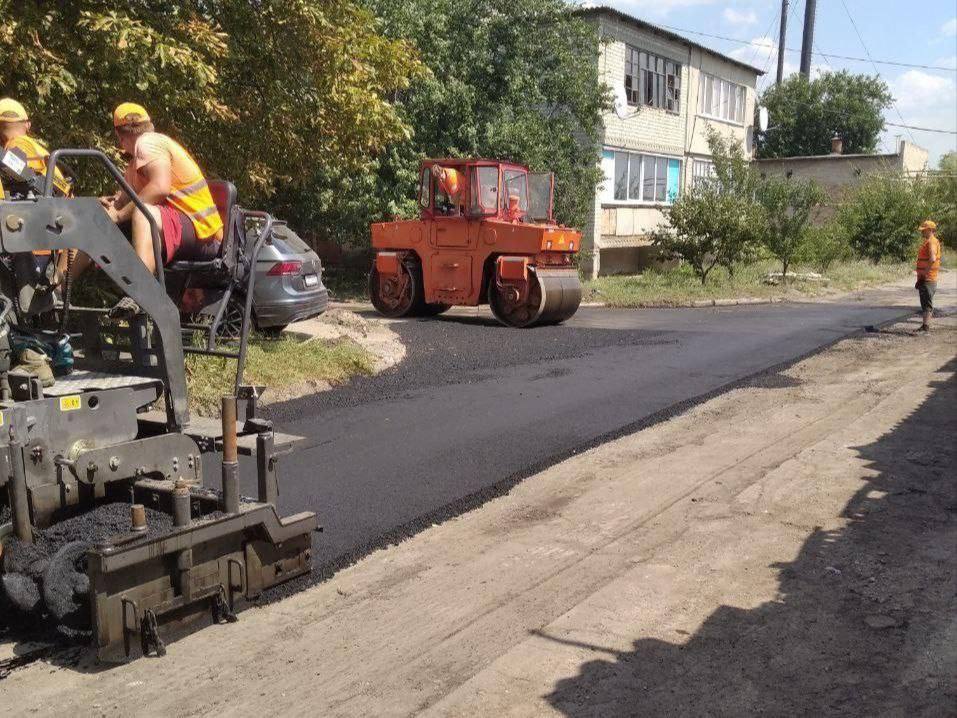 При поддержке Республики Бурятия в Старобешевском округе продолжается ремонт дорог