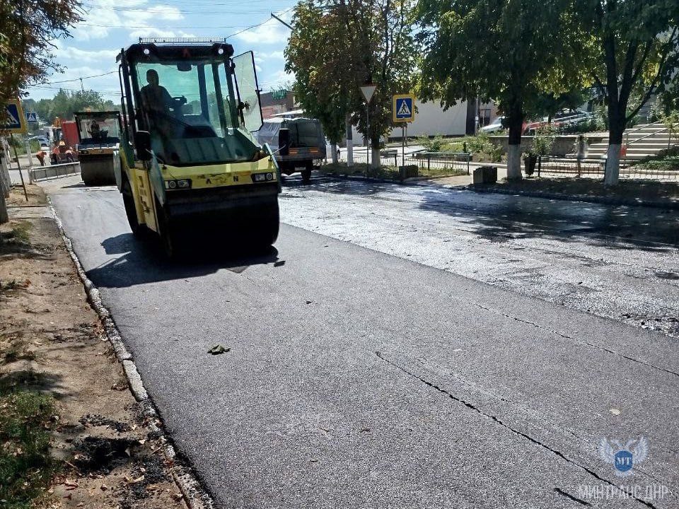 На прошлой неделе дорожные специалисты под контролем ГКУ «Служба автомобильных дорог Донбасса» выполнили мероприятия