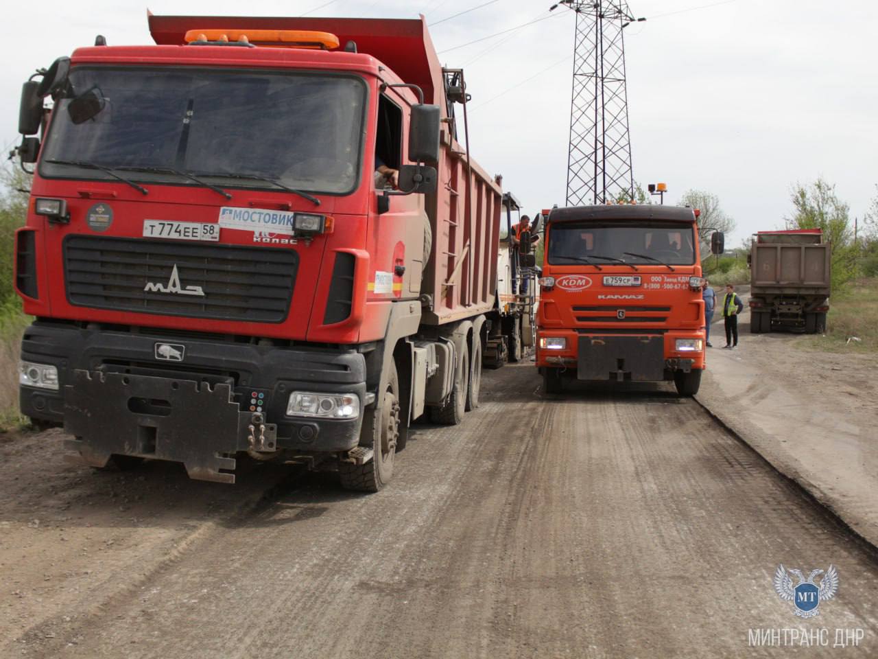 Стартовали работы по ремонту улично-дорожной сети в Докучаевске