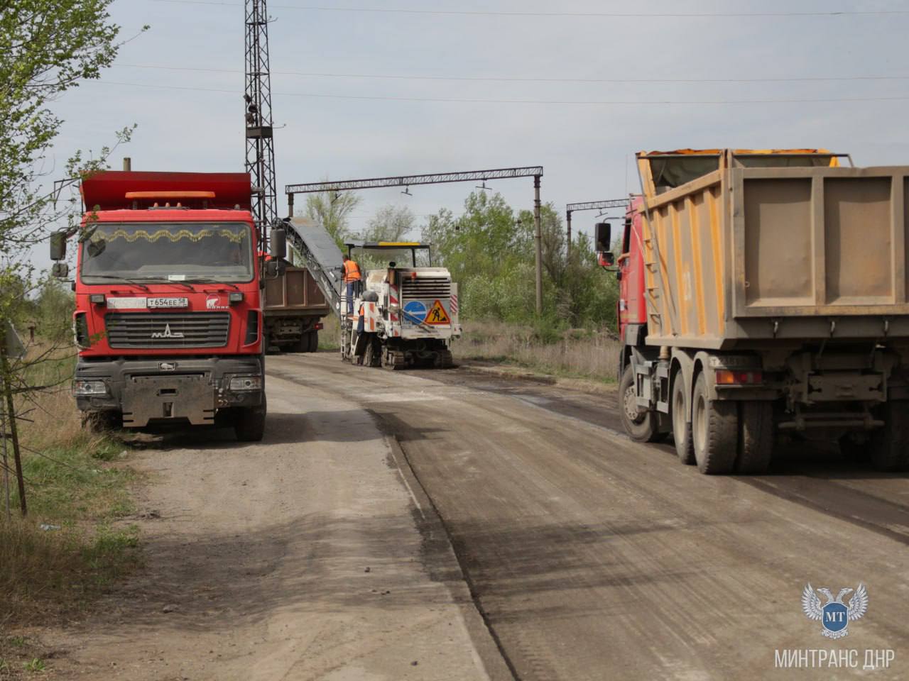 Стартовали работы по ремонту улично-дорожной сети в Докучаевске