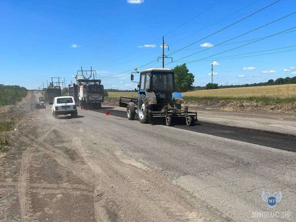 Дорожники приступили к ремонту участка автомобильной дороги «Великая Новоселка–Старобешево-Амвросиевка»