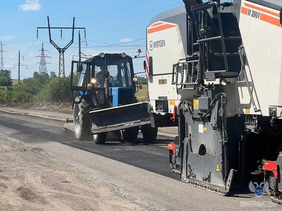 Дорожники приступили к ремонту участка автомобильной дороги «Великая Новоселка–Старобешево-Амвросиевка»