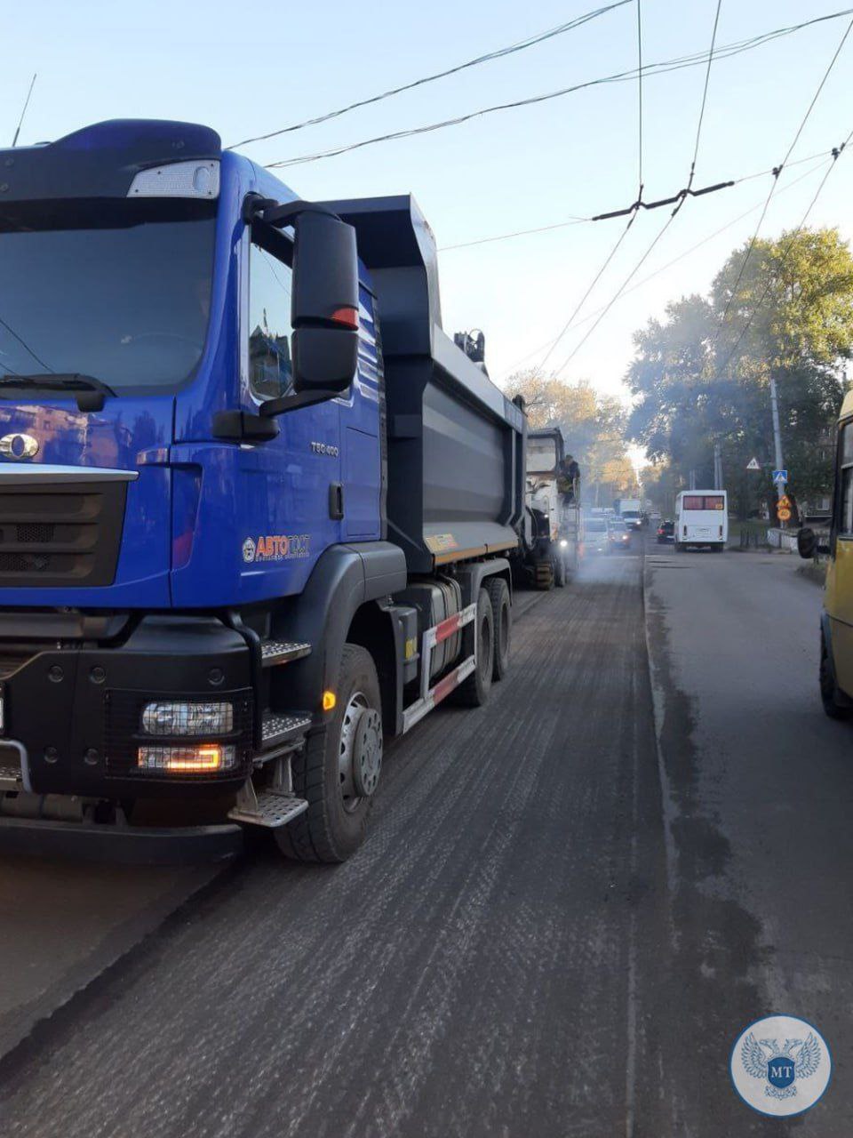 Владимир Тужилин проверил ход восстановления улично-дорожной сети в Макеевке