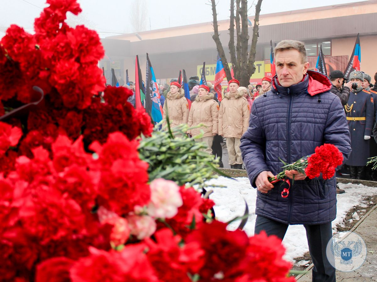 Заместитель министра транспорта ДНР Александр Сало принял участие в митинге, посвященном пятой годовщине освобождения Дебальцево