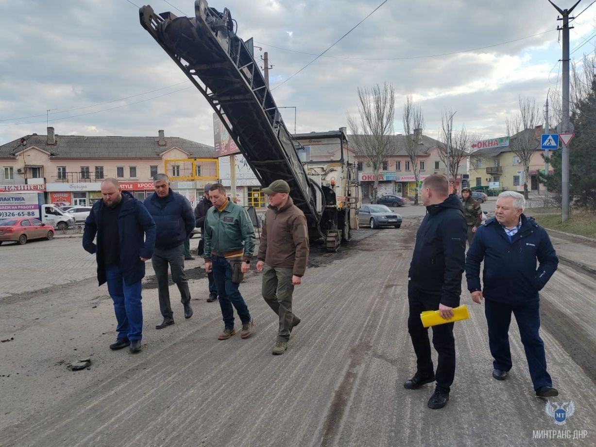 В Макеевке приступили к восстановлению улично-дорожной сети