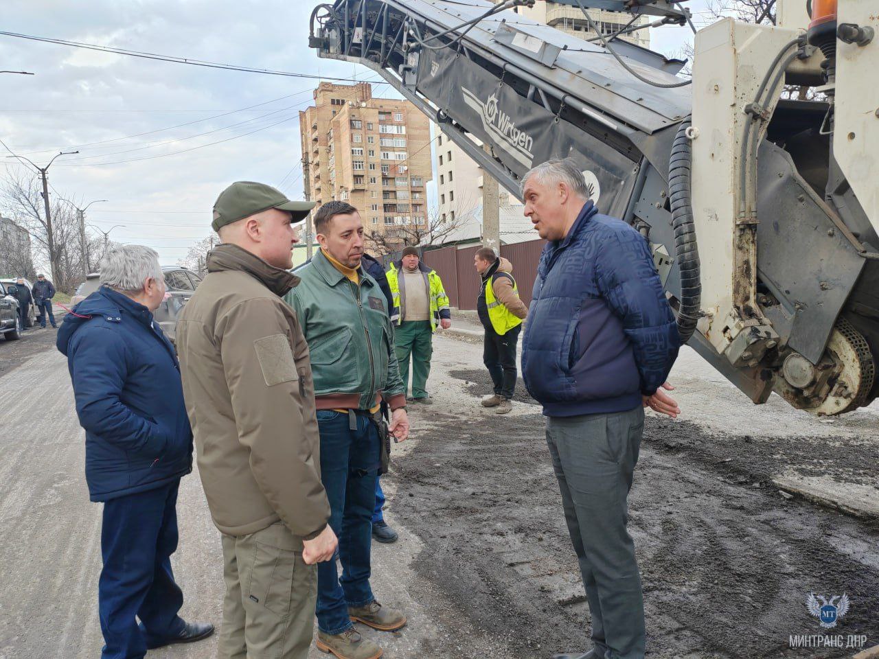 В Макеевке приступили к восстановлению улично-дорожной сети