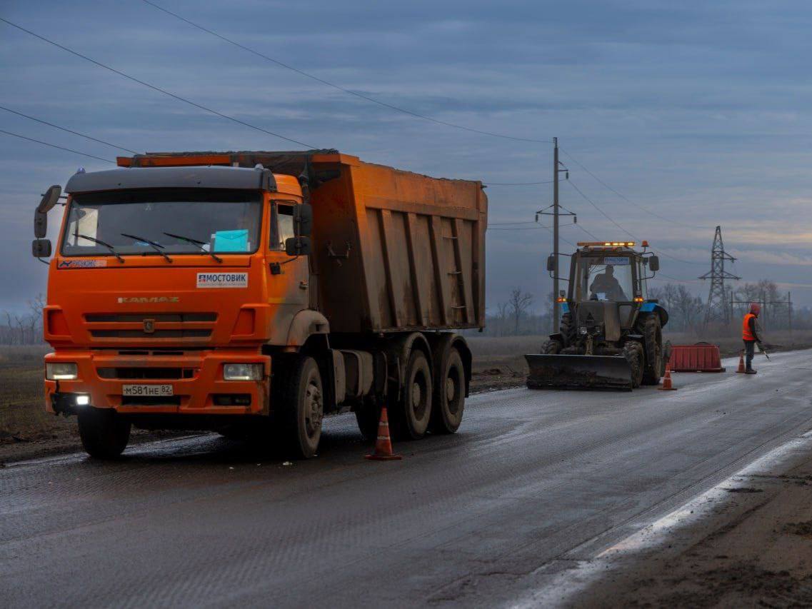 Минтранс ДНР: в 2024 году продолжится масштабный ремонт дорог региона 