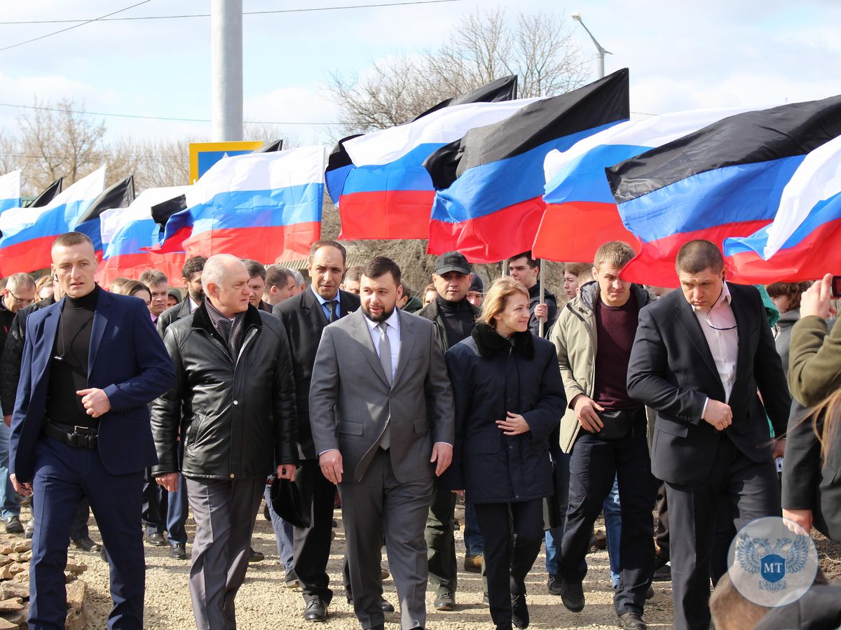 Сотрудники Минтранса приняли участие в закладке сквера «Русская весна» в Макеевке (фоторепортаж)