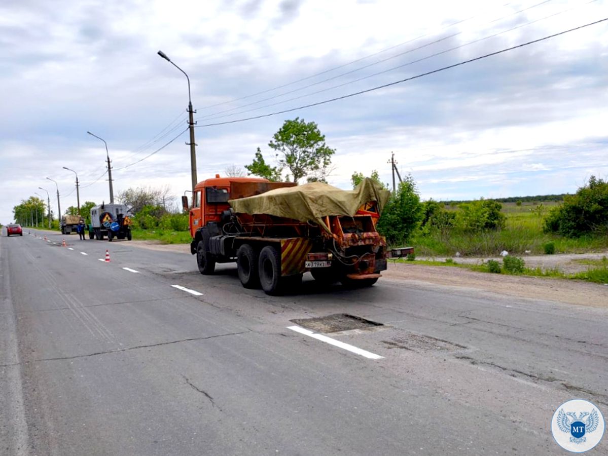 Минтранс приступил к ремонту междугородных автомобильных дорог Шахтерского, Старобешевского районов и в направлении пгт. Еленовка