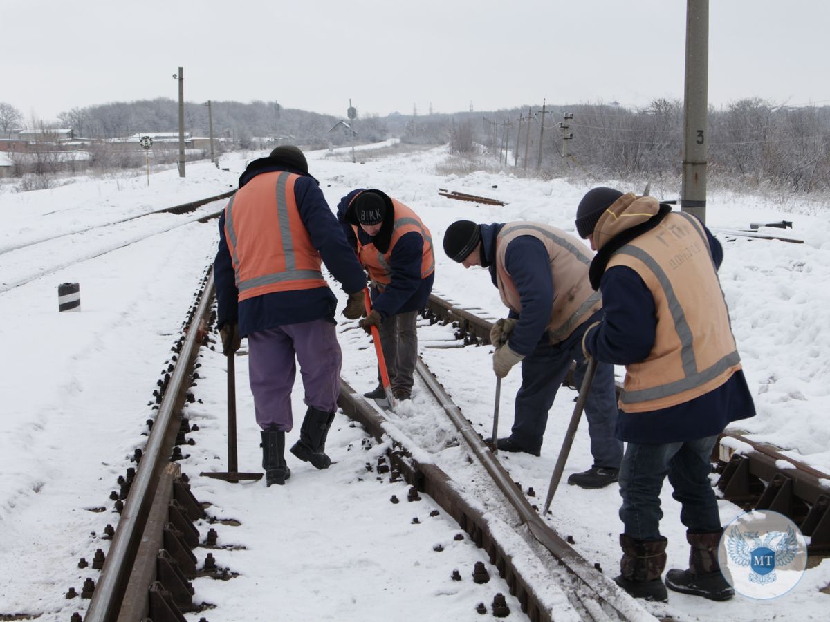 В рамках учений МЧС ДНР отработано взаимодействие Минтранса по организации эвакуации населения автомобильным и ж/д транспортом