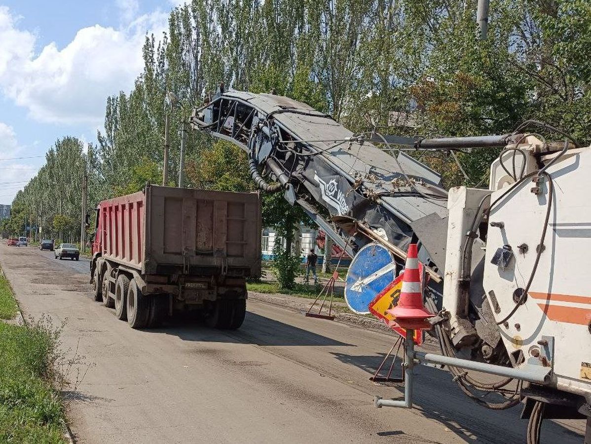 Продолжается ремонт дорог в Горловке