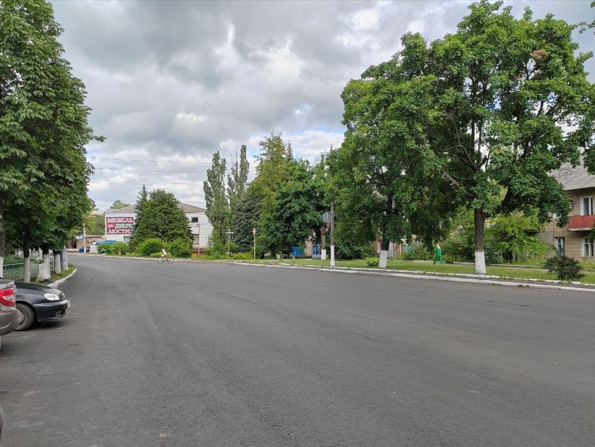 В Снежном в ближайших планах восстановить дорожное покрытие более 20 улиц