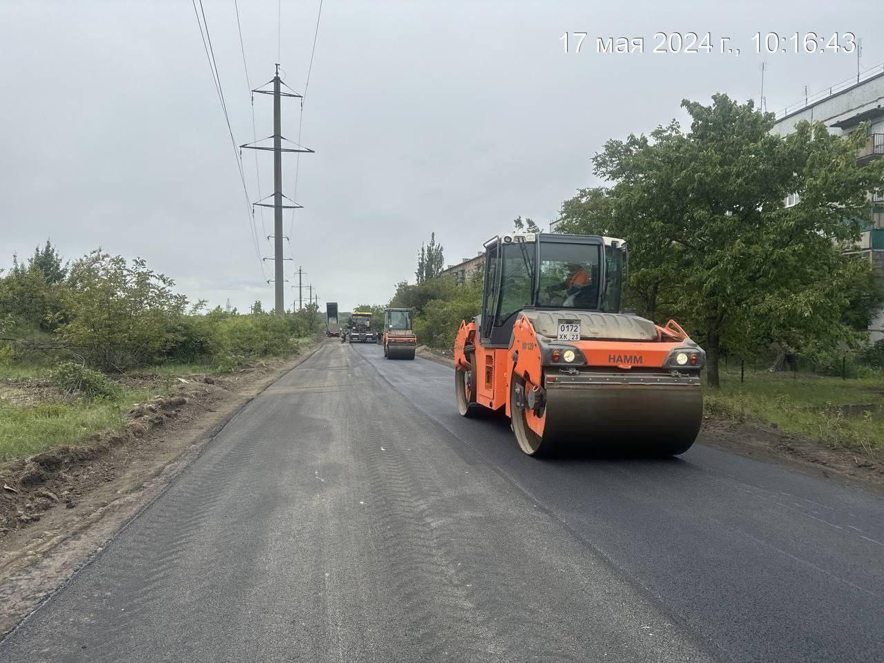 Дорожники Хабаровского края восстанавливают 5 объектов улично-дорожной сети города-побратима Дебальцево