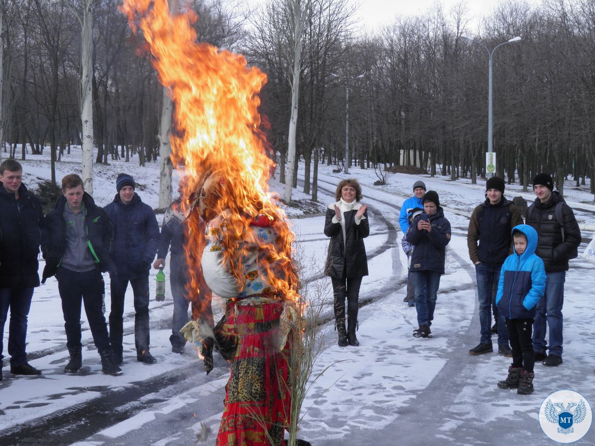 На Донецкой детской железной дороге отпраздновали Масленицу (ФОТОРЕПОРТАЖ)