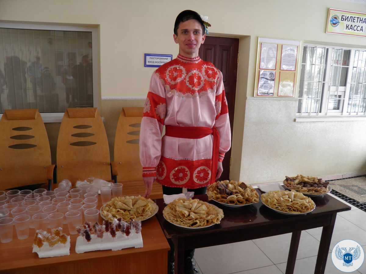 На Донецкой детской железной дороге отпраздновали Масленицу (ФОТОРЕПОРТАЖ)