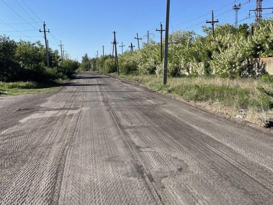 Специалисты региона-шефа Нижегородской области ремонтируют дороги в Иловайске