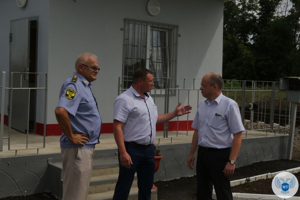 В Кировском завершено восстановление двух железнодорожных переездов