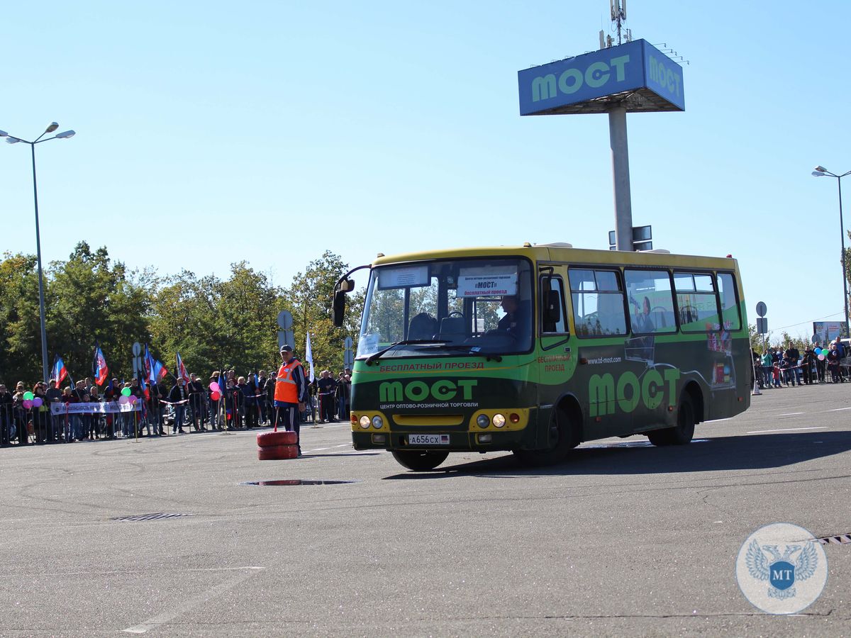 Победителем IV Республиканского конкурса «Лучший водитель автобуса-2018» стал водитель Енакиевского АТП Олег Винокуров