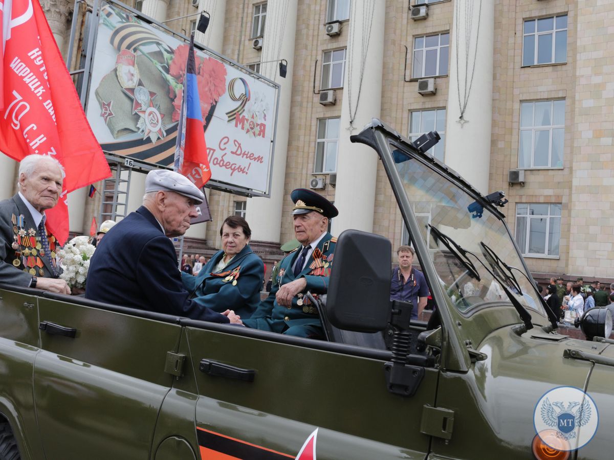 Сотрудники Министерства транспорта приняли участие в торжественных мероприятиях в честь празднования Дня Победы