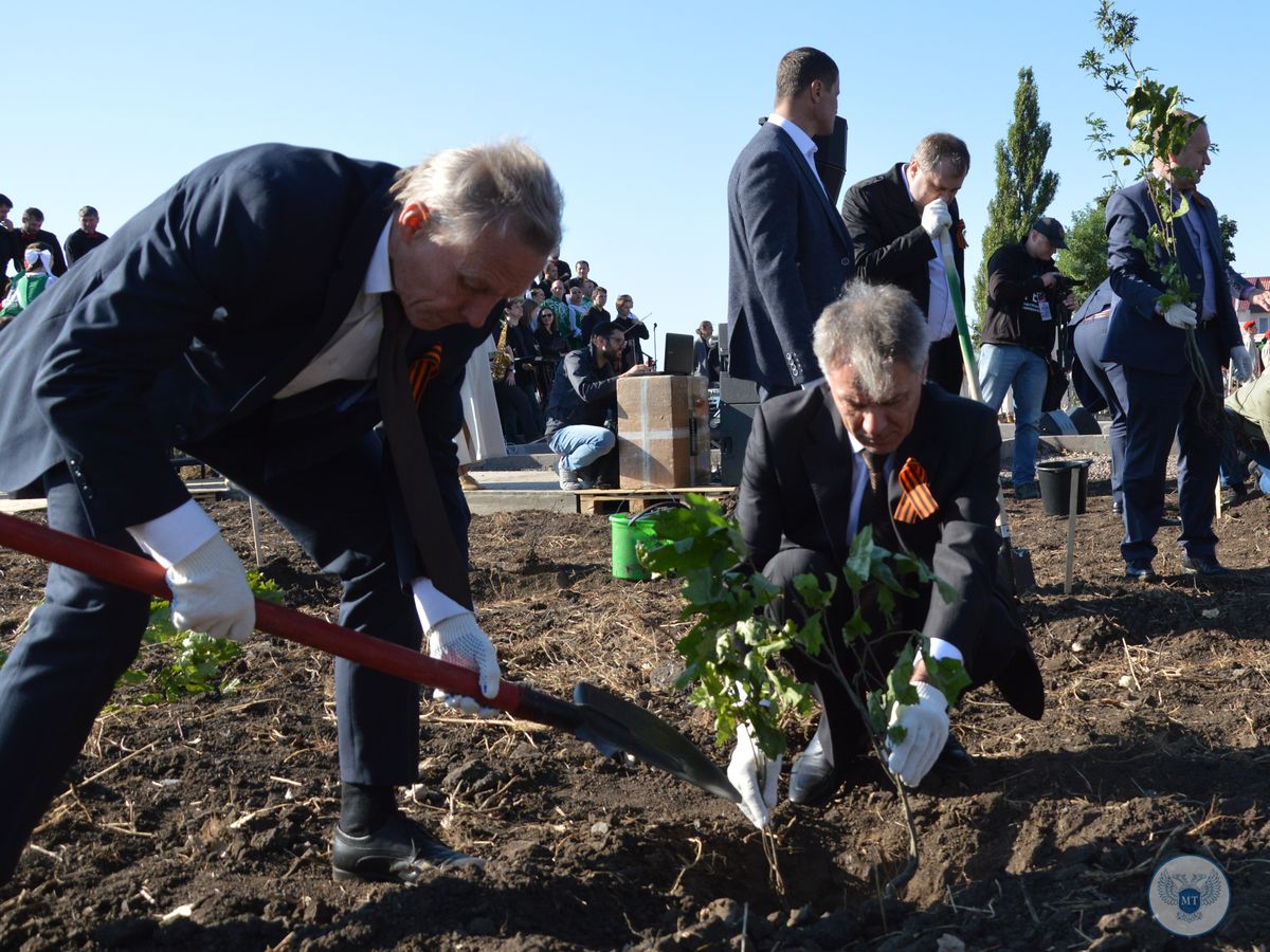 Дмитрий Подлипанов принял участие в праздничных мероприятиях в честь Дня освобождения Донбасса на Саур-Могиле (фоторепортаж)