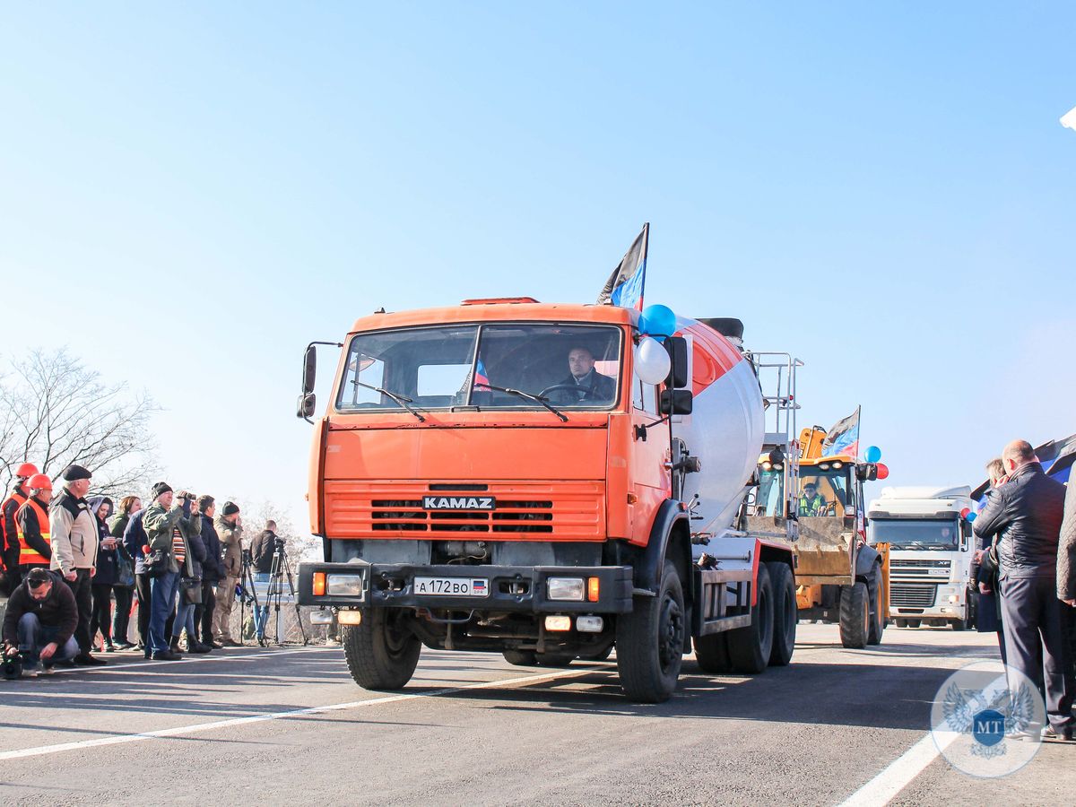 Движение вперед! Денис Пушилин открыл восстановленный путепровод на автодороге государственного значения (ФОТОРЕПОРТАЖ)