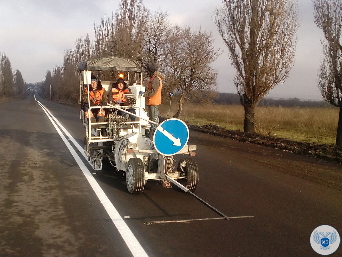 Завершаются работы по текущему ремонту автодороги Знаменка – Луганск - Изварино