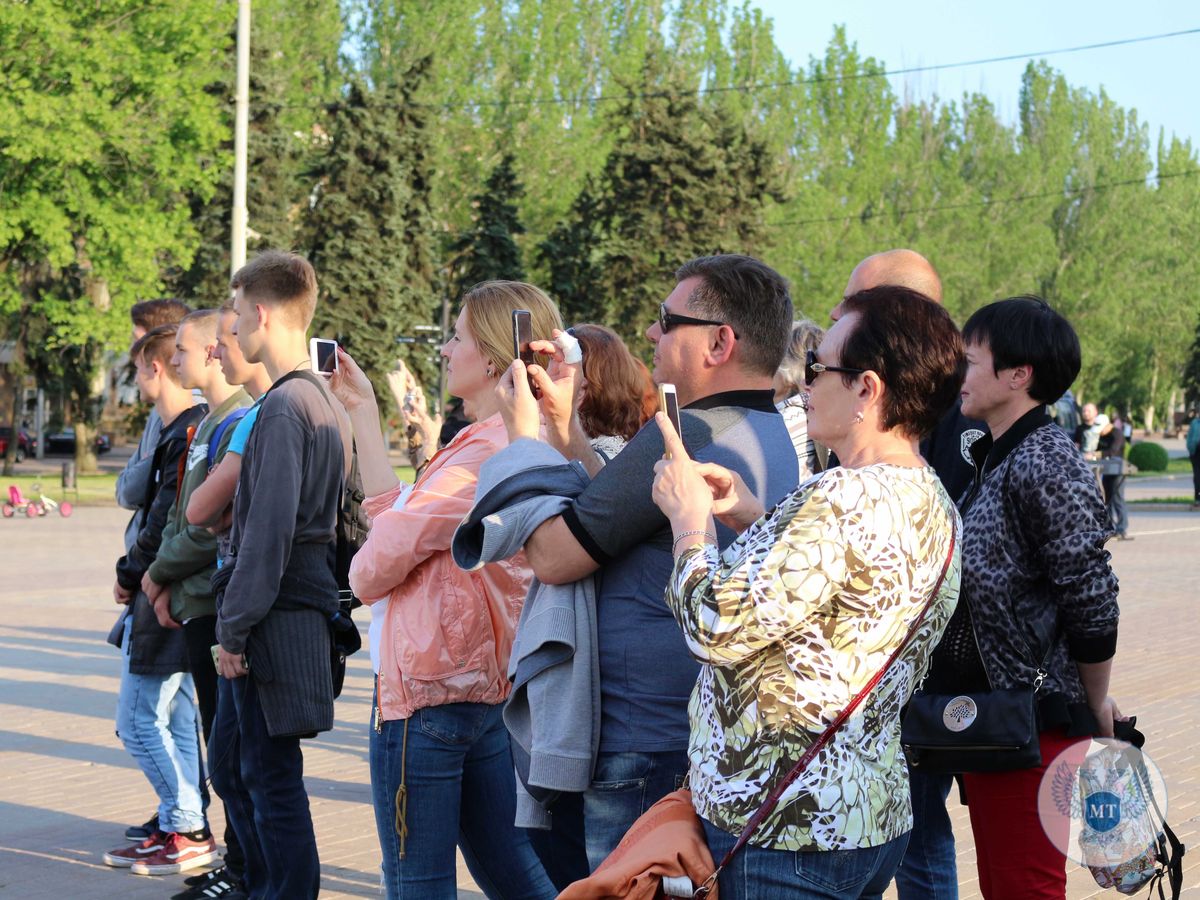 В рамках Республиканской недели безопасности дорожного движения Минтранс ДНР провел тематический флешмоб (ВИДЕО)