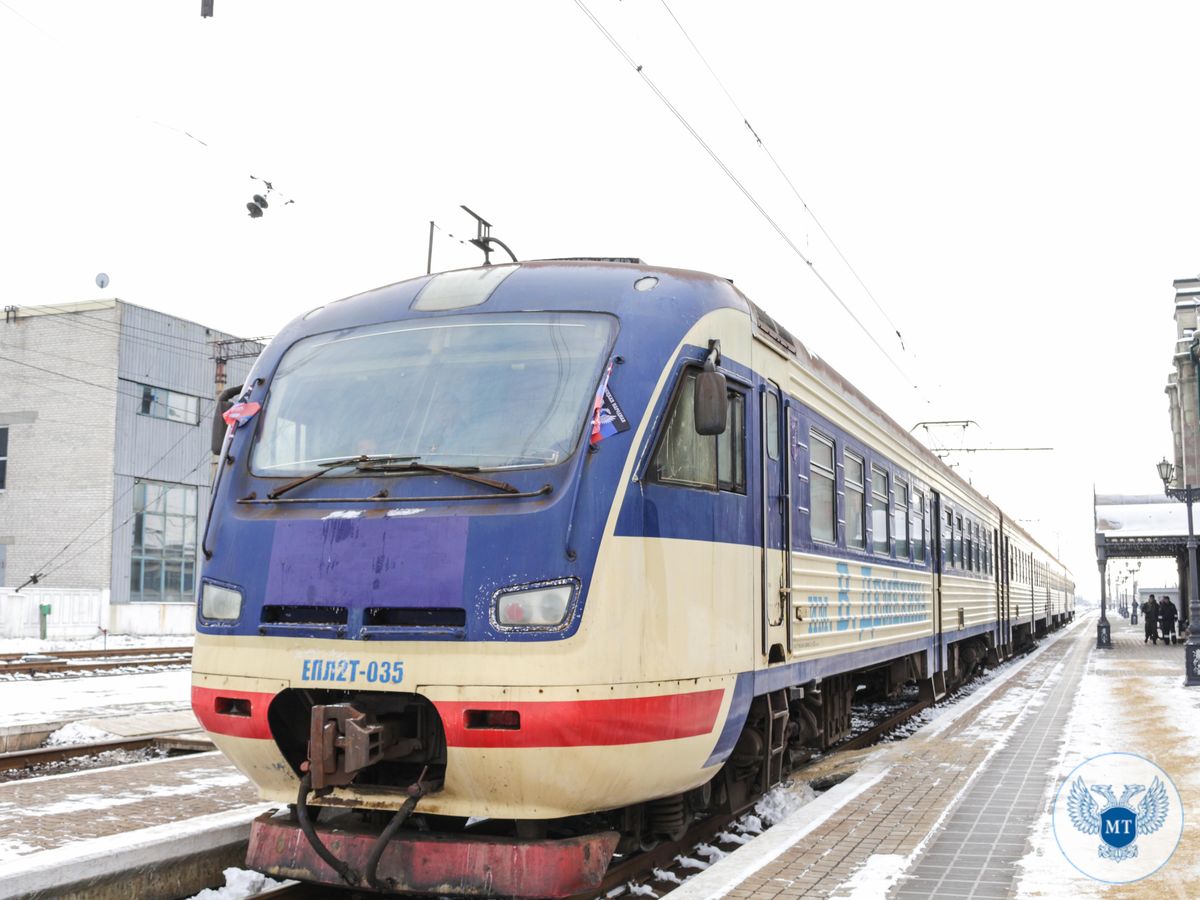 Первая за три года электричка прибыла сегодня в Дебальцево