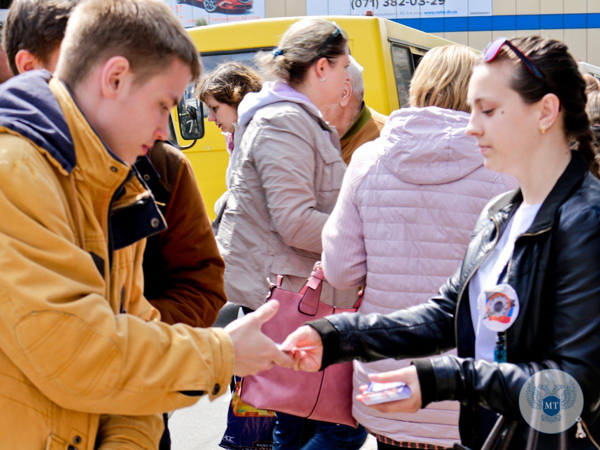 «Держитесь крепче!». Минтранс провел акцию по безопасности при пользовании общественным транспортом (видео)