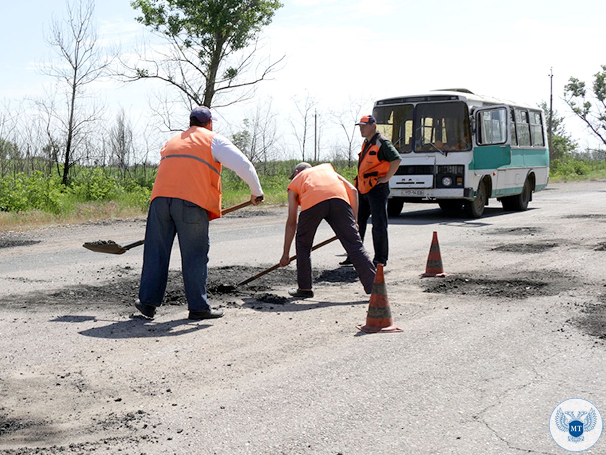 Игорь Андриенко провел прием граждан в Новоазовском районе