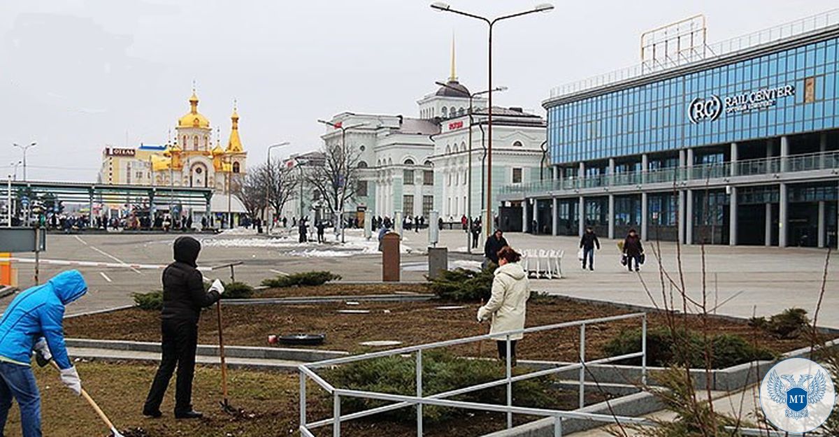 Сотрудники Минтранса ДНР и подведомственных предприятий приняли участие в общереспубликанском субботнике