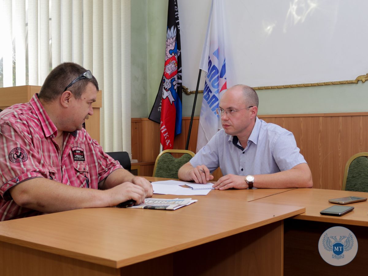 Ростислав Маркелов провел прием граждан в Енакиево