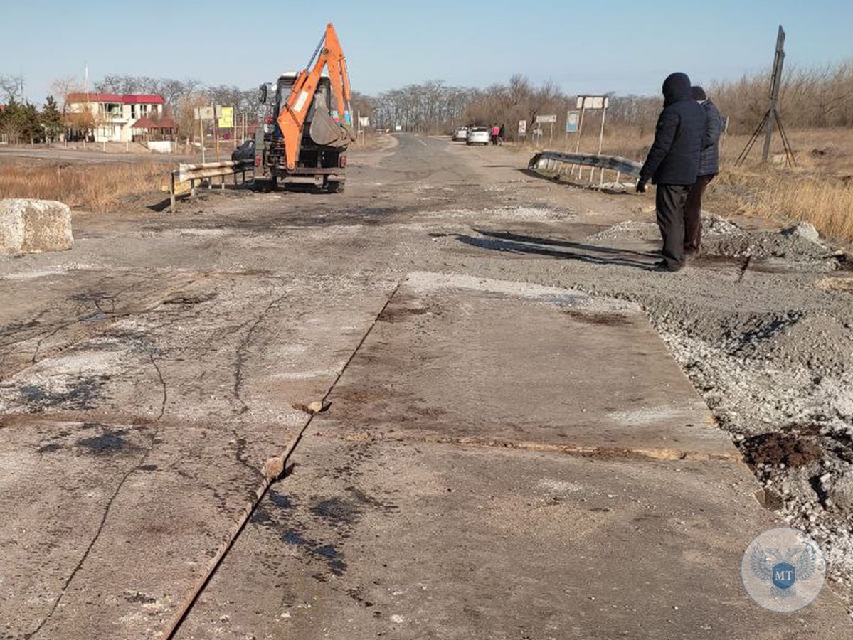 Под контролем Министерства транспорта восстановлен мост в с. Ялта 