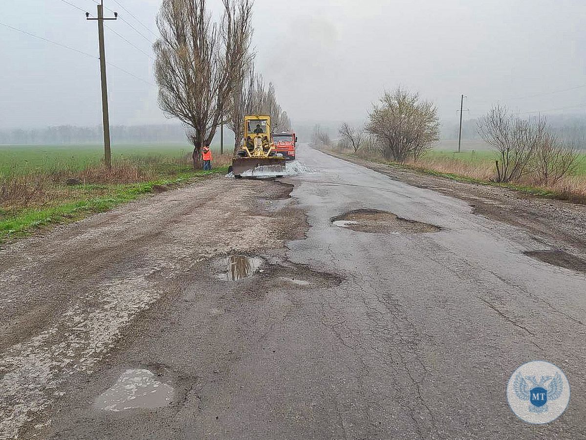 Под контролем Минтранса ведется аварийное восстановление автомобильной дороги Новоазовск – Красноармейское