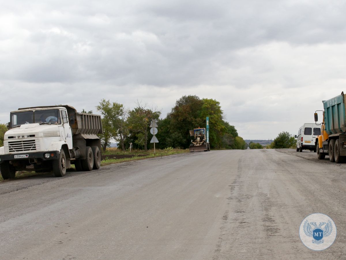 В Старобешевском районе завершен ремонт автомобильной дороги Великая Новоселовка – Амвросиевка. 